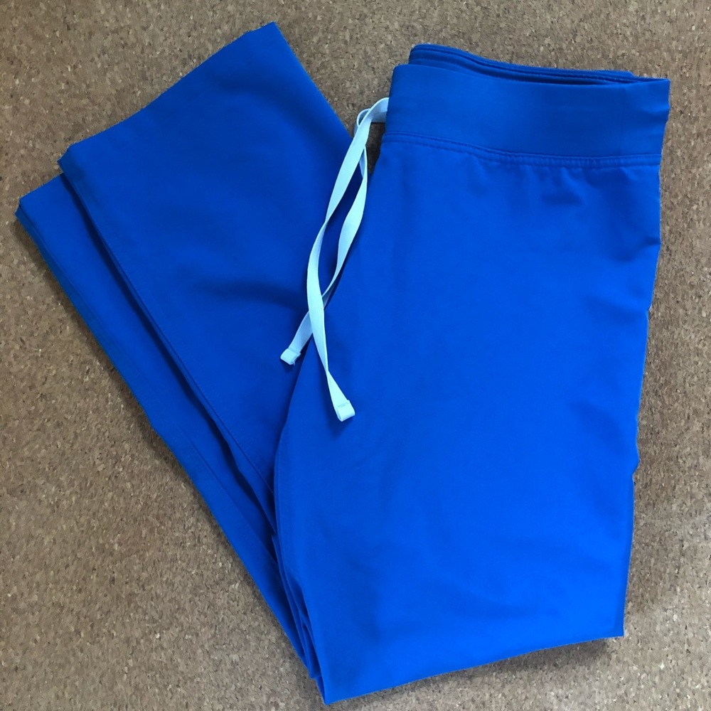 LIVINGSTON Figs scrub pants